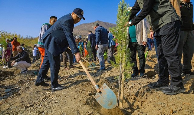 Akkuyu Nükleer Çalışanları - "Geleceğe Nefes" Etkinliği Kapsamında Fidan Dikti!