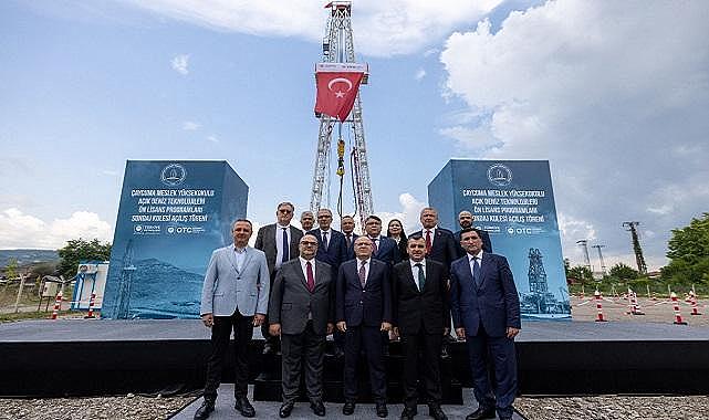 Üniversite kampüsüne 55 metrelik SONDAJ Kulesi - TPAO!
