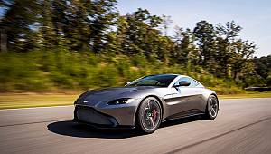 Aston Mardin'in yeni modeli Cenevre'de tanıtıldı