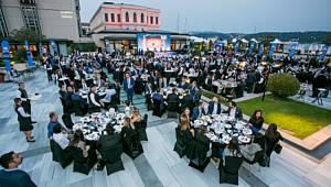 Bosch ‘Büyük bir aileyiz, iftarda beraberiz’ dedi