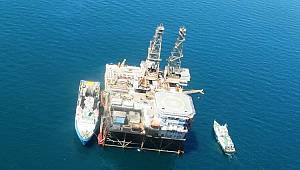Deniz ve karada 83 kuyundan 62'sinde petrol buldu