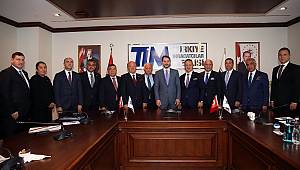 Hazine ve Maliye Bakanı TİM'i ziyaret etti