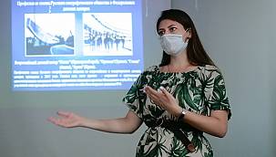 Rus Coğrafya Topluluğu Gençlik Kulübü Temsilcileri Silifke'de Okul Ziyaret Etti