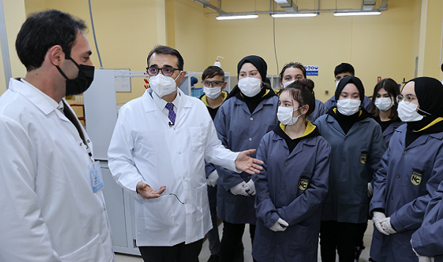 Türkiye'nin ilk madencilik lisesi - İş Garantili: Enerji Bakanı Dönmez ders verdi