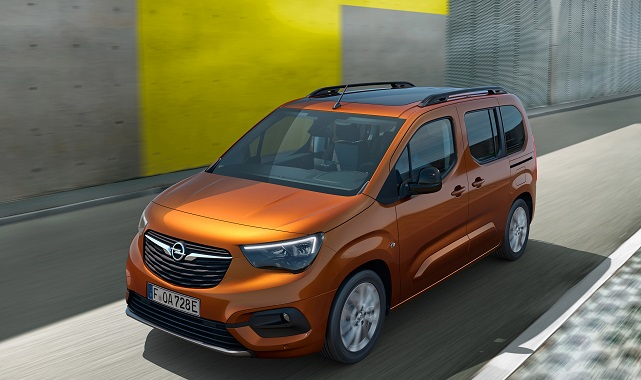 Opel  Elektrikli ve 400 km menzilli