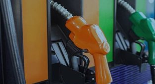 Benzin ve motorine zam geldi - İşte yeni fiyatlar!