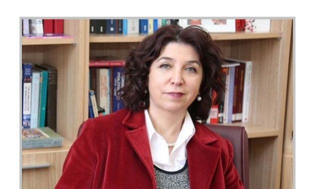 'Doğalgaz geçiş yolu değil enerji MERKEZİ olmalı'  Siyaset Bilimi ve Uluslararası İlişkiler İngilizce Bölüm Başkanı Prof. Dr. Arslan!