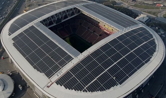 Galatasaray kendi elektriğini GÜNEŞ'ten üretmeye başladı - Guiness Rekorlar Kitabı'na'' girdi!