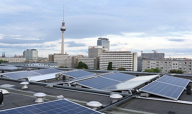 Enerji - ısı pompası gibi tüm süreçlerde ihtiyaç duyulan enerjiyi GÜNEŞ panelinden elde ediyor!