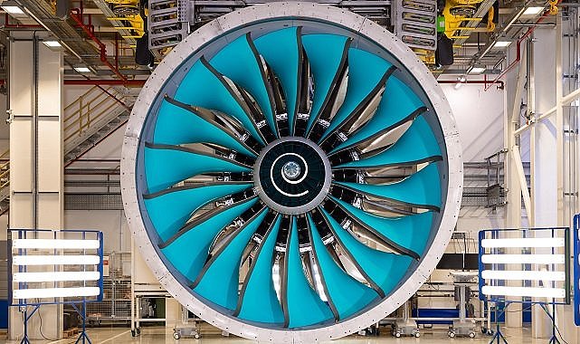 Mevcut jet yakıtı ve sürdürülebilir havacılık yakıtlarının yanı sıra hibrit-elektrik ve hidrojen…