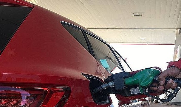 Petrol düşüşte - İşte son 'benzin-motorin' fiyatları!