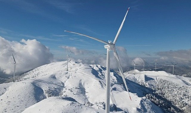 150 bin hanenin yıllık elektrik ihtiyacını karşılayacak - Rüzgar Santralini devreye aldı!