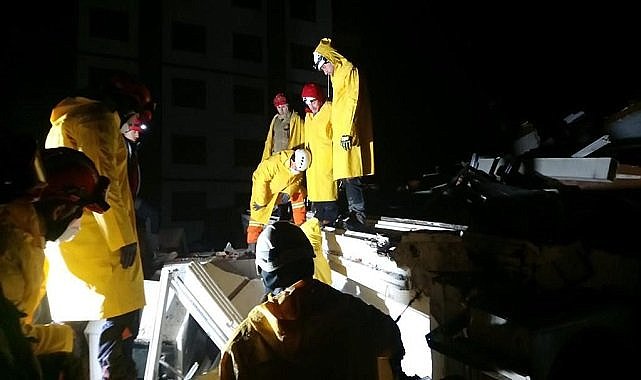 Enerji Bakanlığı duyurdu '2103 madenci arama ve kurtarma ekibi' deprem bölgesinde!