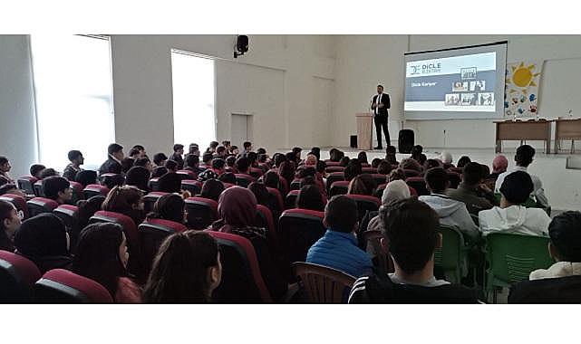 Dicle Elektrik - Geleceğin Mühendis ve Teknikerlerine Kariyer Fırsatlarını Eğitimle Sunuyor'