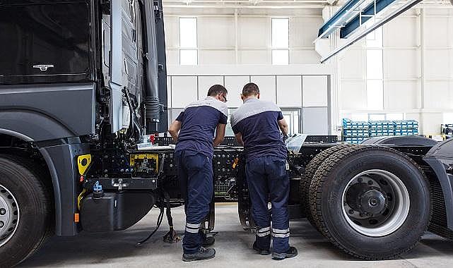 İlk ağır sınıf ELEKTRİKLİ kamyonunu Türkiye'de test edecek - Mercedes-Benz!