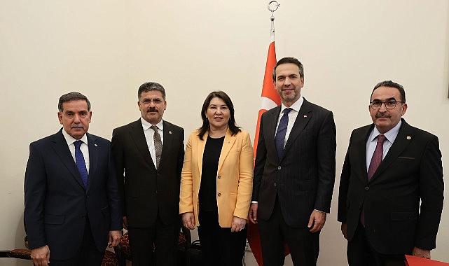 Enerji Bakanı Bayraktar - "Gazi Meclisimizde ilk nöbet günümüz…"
