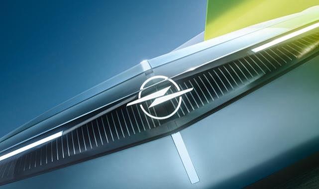 Opel'in Heyecan Verici Yeni Konsept Aracı "Experimental"e ilk bakış!
