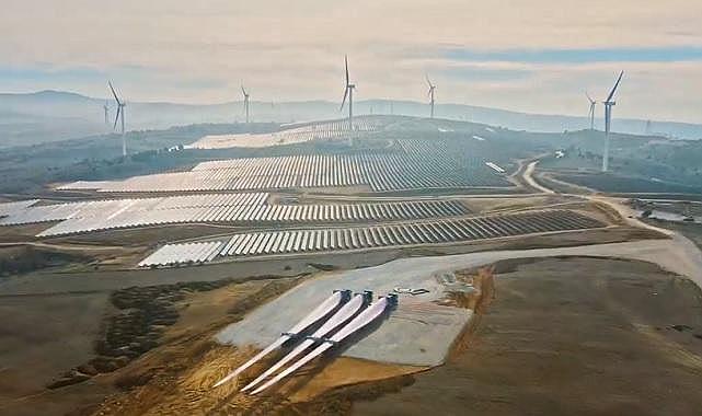 Türkiye'nin en büyük ''hibrit güneş enerji santrali'' - Uşak Hibrit GES!