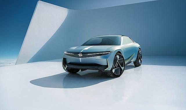 Opel’in Konsept Aracı Experimental, markanın geleceğe dair vizyonunu net şekilde yansıtıyor!