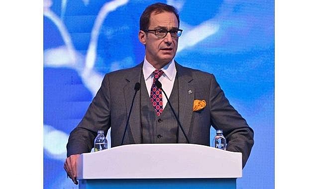Ömer M. Koç: "Batı hükûmetlerinin bu hunhar katliam karşısında sessiz kalmalarını hayret ve dehşet içinde izliyoruz''