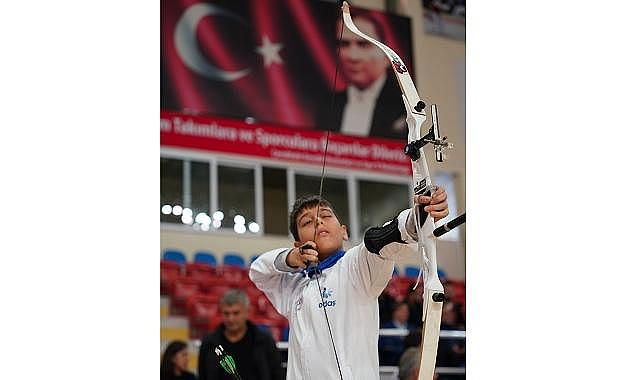 ODAŞ - Çanakkale'de okçuluğa ilgi duyan gençlerin yanında!
