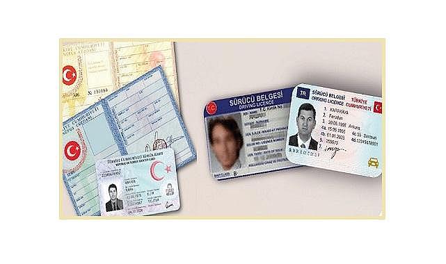 GÜNCEL: ''Eski ehliyet ve Nüfus cüzdanlarının değiştirilmesi'' konulu açıklama yaptı!