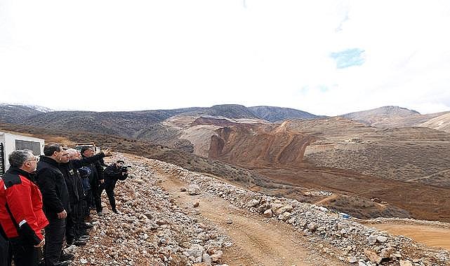 Enerji Bakanı Bayraktar ve Çalışma Bakanı Işıkhan '' İliç Altın Madeni'' sahasında!