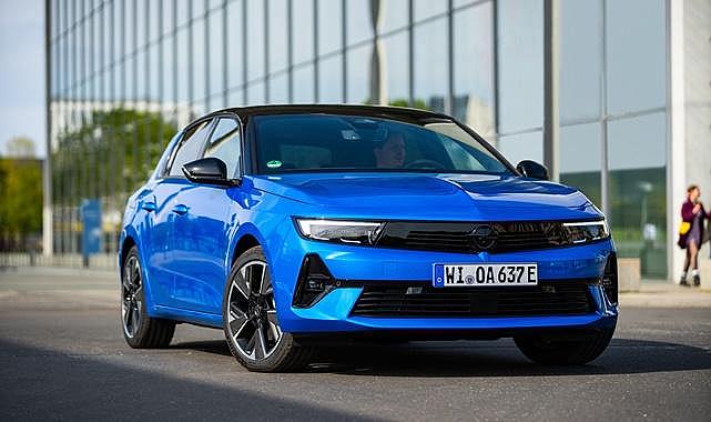 Opel Astra Elektrik’e…