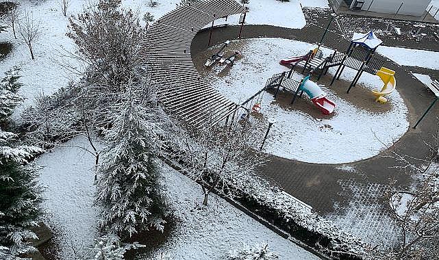 Ankara'ya KAR yağdı!