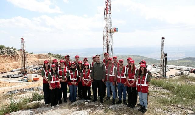 Enerji Bakanı Bayraktar - Gabar'da Gençlerle 19 Mayıs Coşkusu!