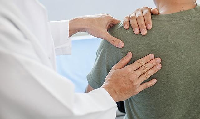 GÜNCEL - Dikkat "Omuz ağrısı Parkinson belirtilerinden biri olabilir"