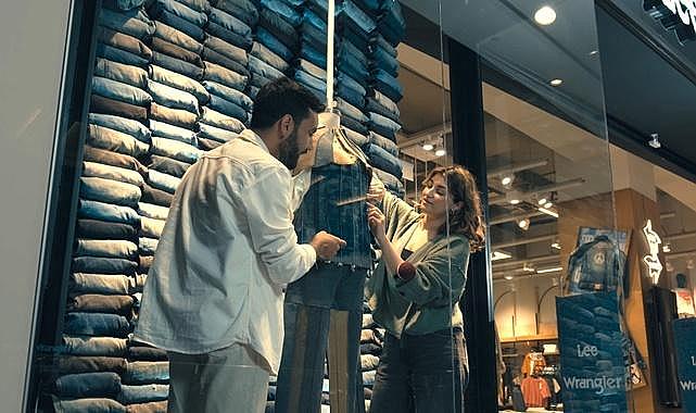 Atık Denimlerden İleri Dönüştürülmüş Kıyafetler…