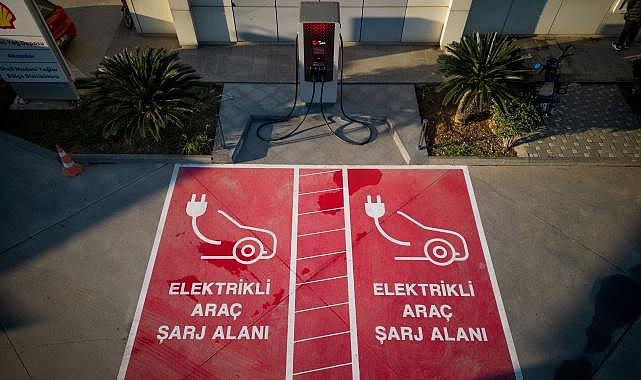 Ankara - Niğde Otoyolu'na ilk ELEKTRİKLİ Şarj İstasyonunu Kurdu!
