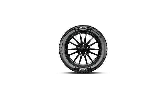 Pirelli 4 lastik alana 1.500 TL değerinde Shell Pratik Kart hediye!