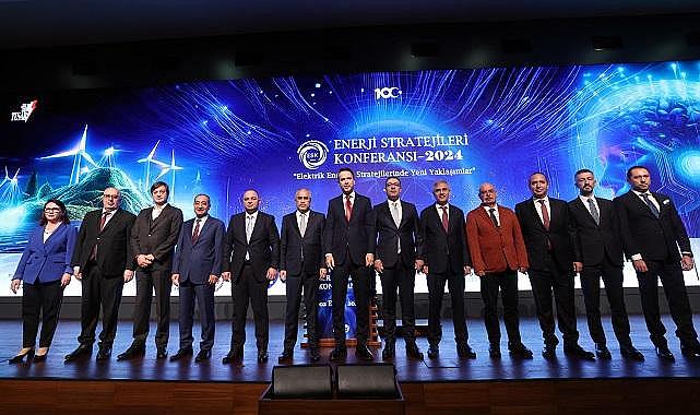 ''Yenilenebilir enerji 2035 strateji belgesi'' açıklanıyor - Enerji Bakanı Alparslan Bayraktar açıkladı!