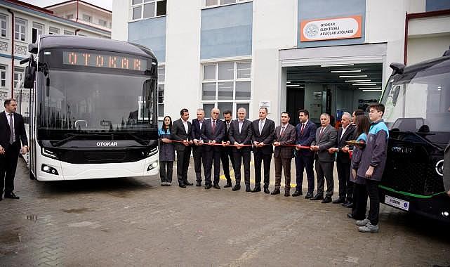 Okul bünyesinde ELEKTRİKLİ Araçlar Atölyesi’ni kurdu - OTOKAR!