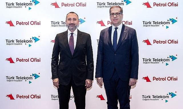 Türk Telekom ve Petrol Ofisi Grubu CEO'ları ''AKARYAKIT sektörü'' için bir ilke imza attılar!