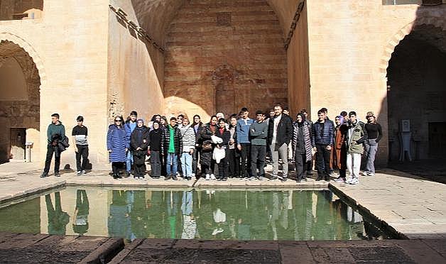 Dicle Elektrik Bursiyerleri MARDİN Gezisinde Buluştu!