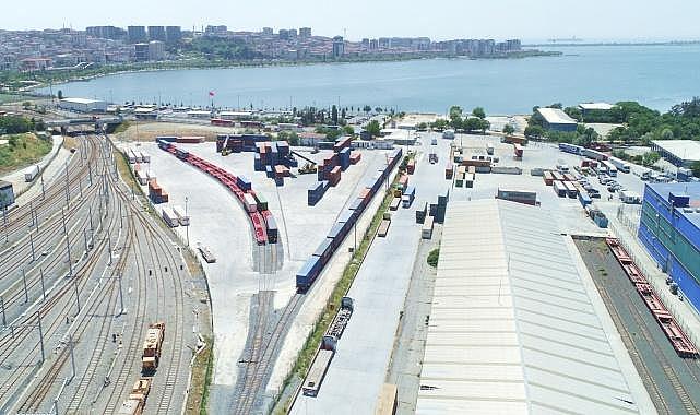 Ford Otosan ve Mars Logistics “ÇEVRECİ Demiryolu Hattı ile Tedarik ve Araç Taşımada Yeni Dönem”