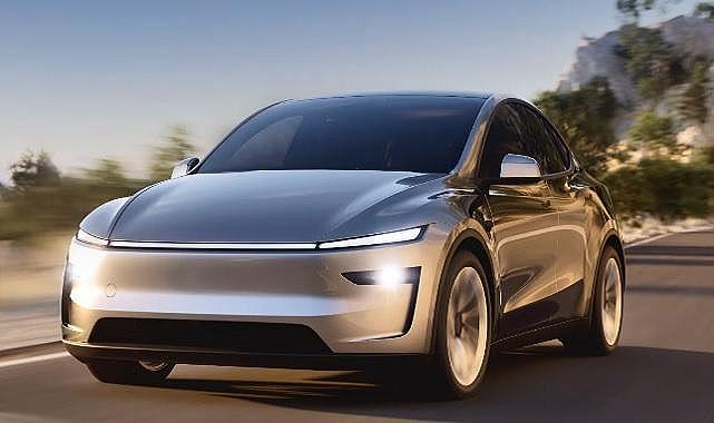 Yeni Tesla Model Y standart range modeli ile filosunu güçlendiriyor