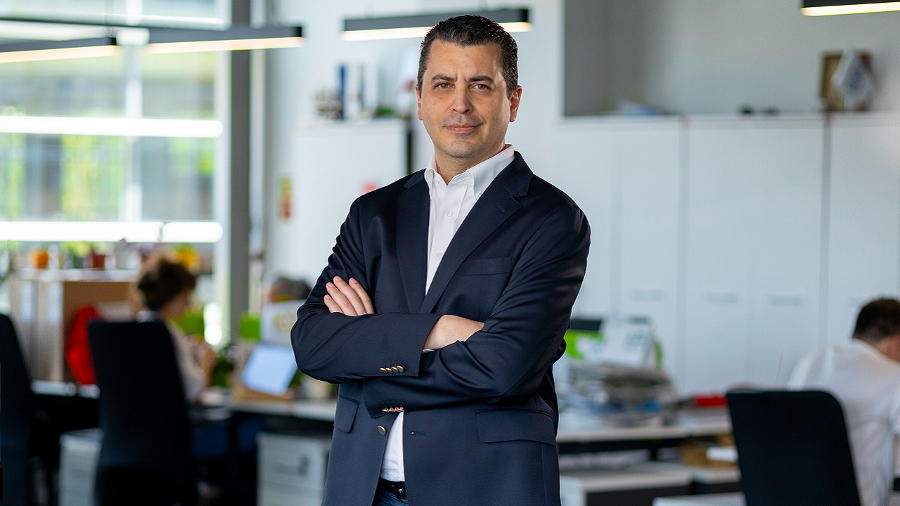 Epson 'Yenilenebilir elektrik ve sürdürülebilir lojistik...'