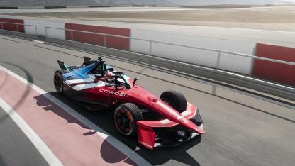 Citroen Formula E'de yarışacak otomobilini tanıttı!