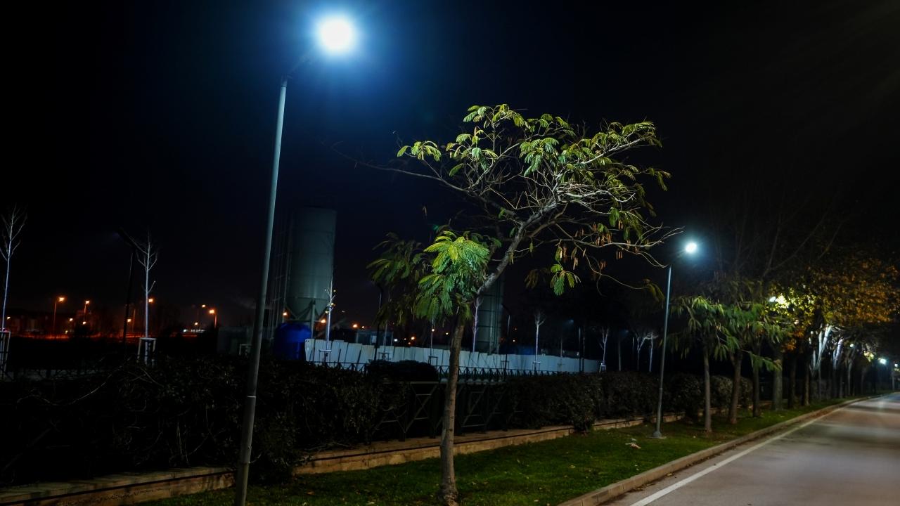 UEDAŞ - Sokak lambalarında LED dönüşüm sürecini başlattı