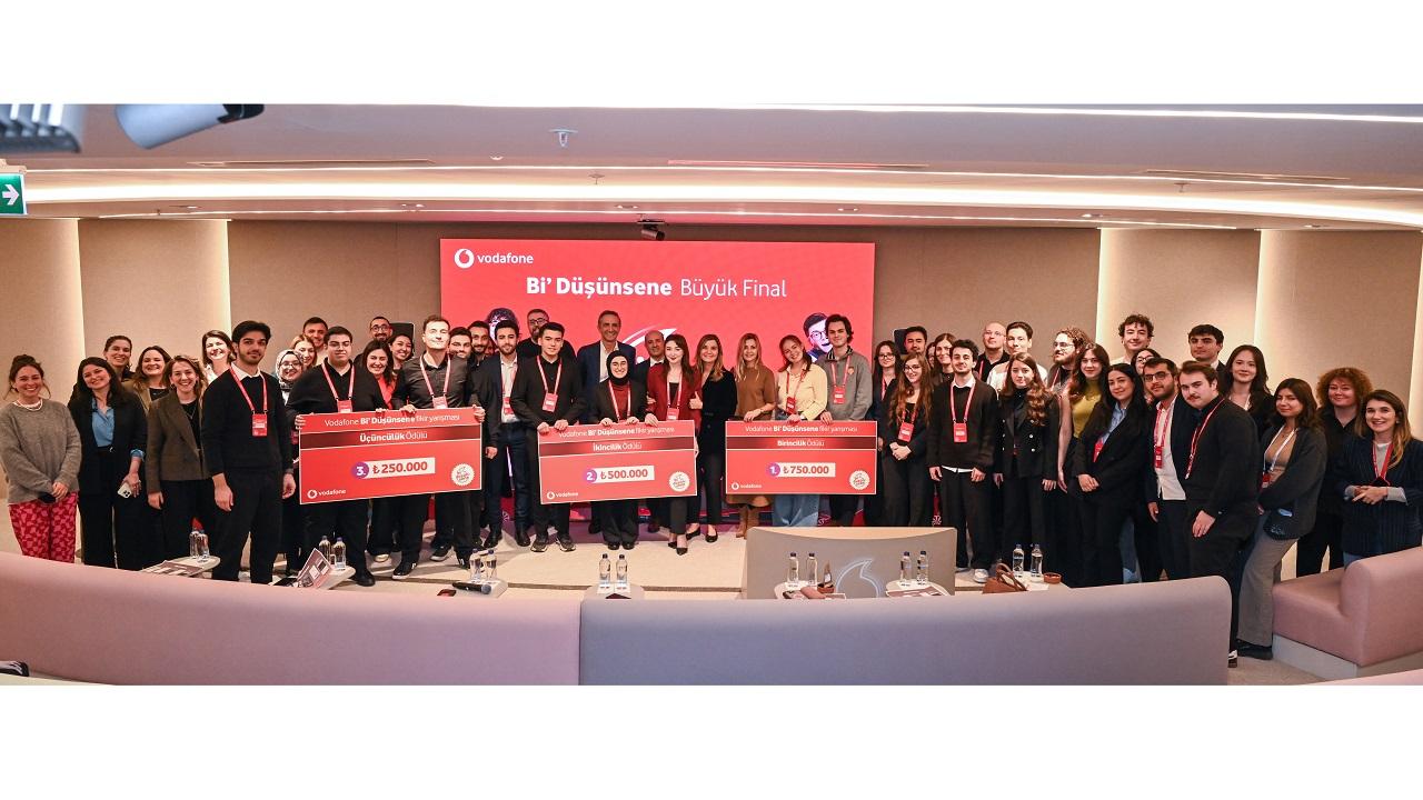 VODAFONE ''askıda fatura sistem'i fikriyle ODTÜ’lü öğrenciler kazandı