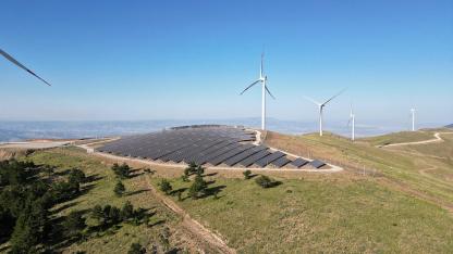 Elektrik üretimini GÜNEŞ ve RÜZGAR sırtlamaya başladı!