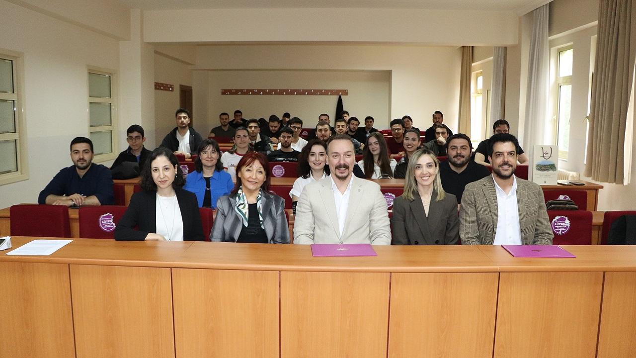 Mitsubishi Electric Türkiye ÜNİVERSİTELİLER ile buluştu!