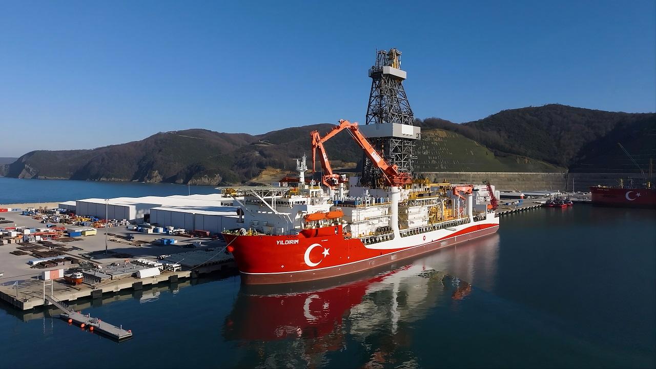 'Petrol ve Gaz' aramak için 5 GEMİ Karadeniz'de!