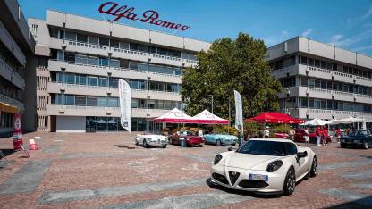 Alfa Romeo en yeni özel modellerini sergiledi