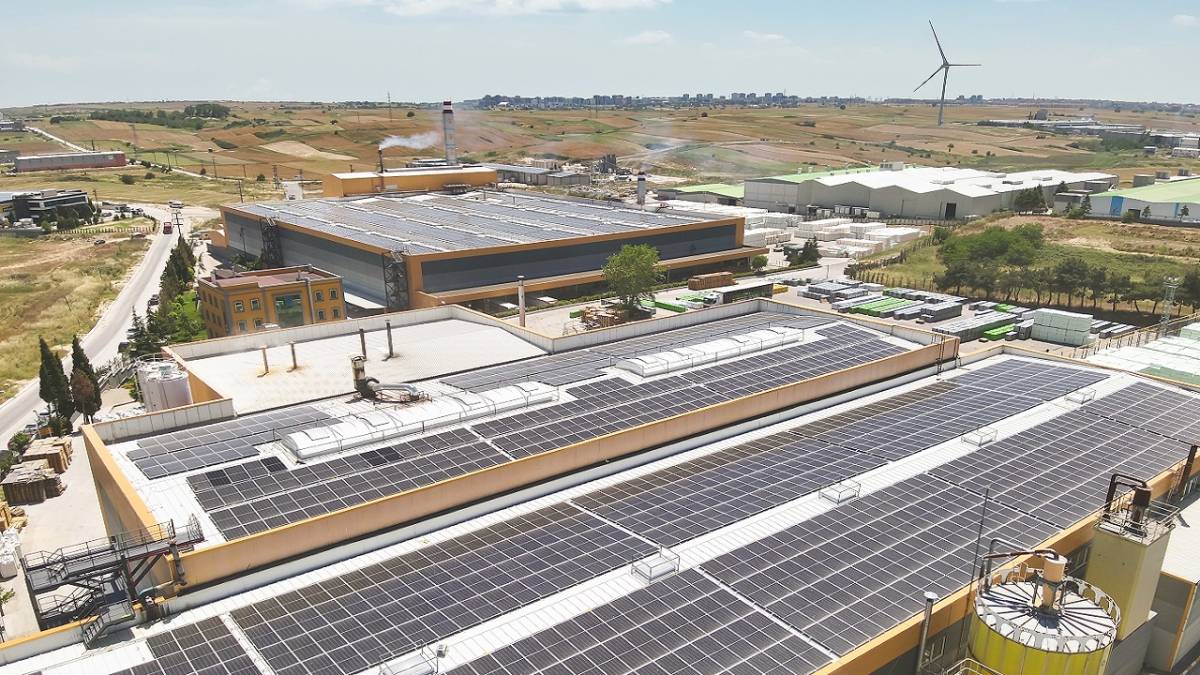 Çorlu GÜNEŞüneş enerji santralini devreye aldı!