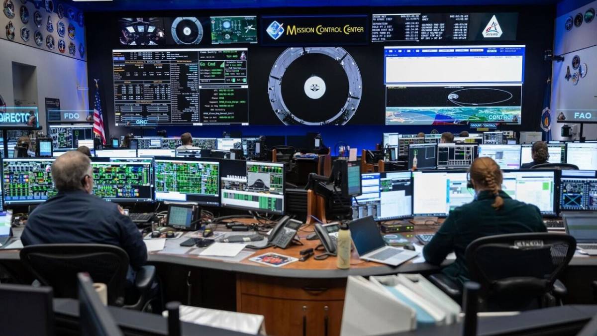 NASA 'AWS desteğiyle AY’dan en uzak mesafeli yayınını yaptı!